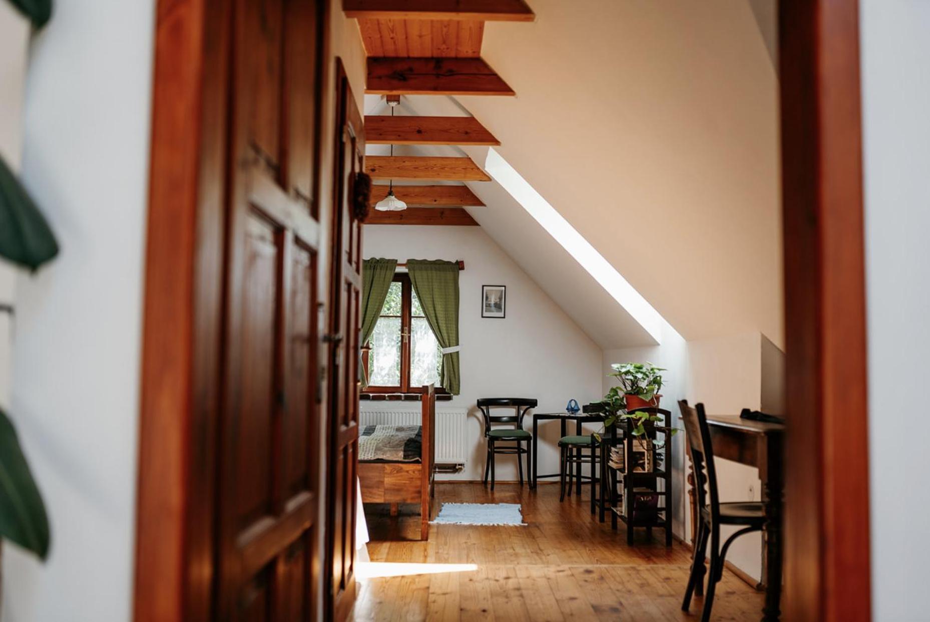 Restaurant A Penzion Na Cechach Hotel Korouhev ภายนอก รูปภาพ